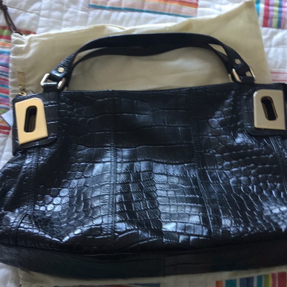 DKNY